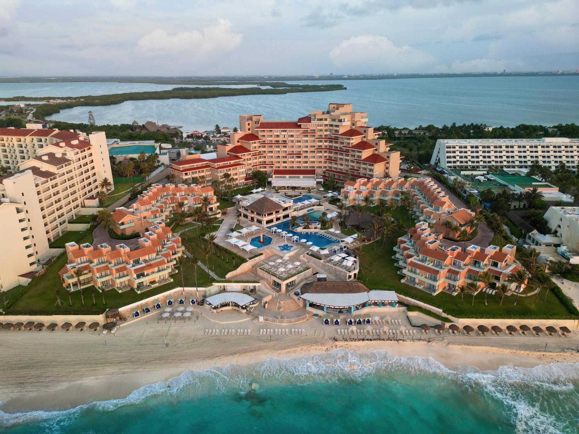 Wyndham Grand Cancun All Inclusive Resort & Villas Dış mekan fotoğraf